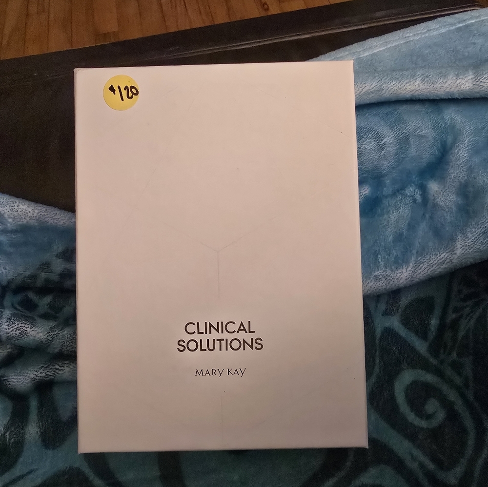 Mary Kay Clinical Solutions Set
